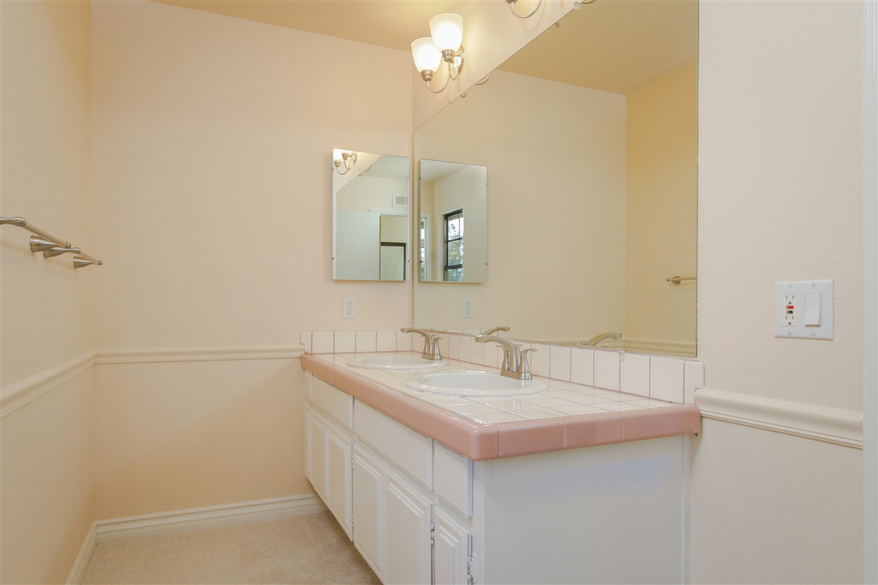 3426 Lomas Serenas Dr, Escondido, CA 92029 photo 16