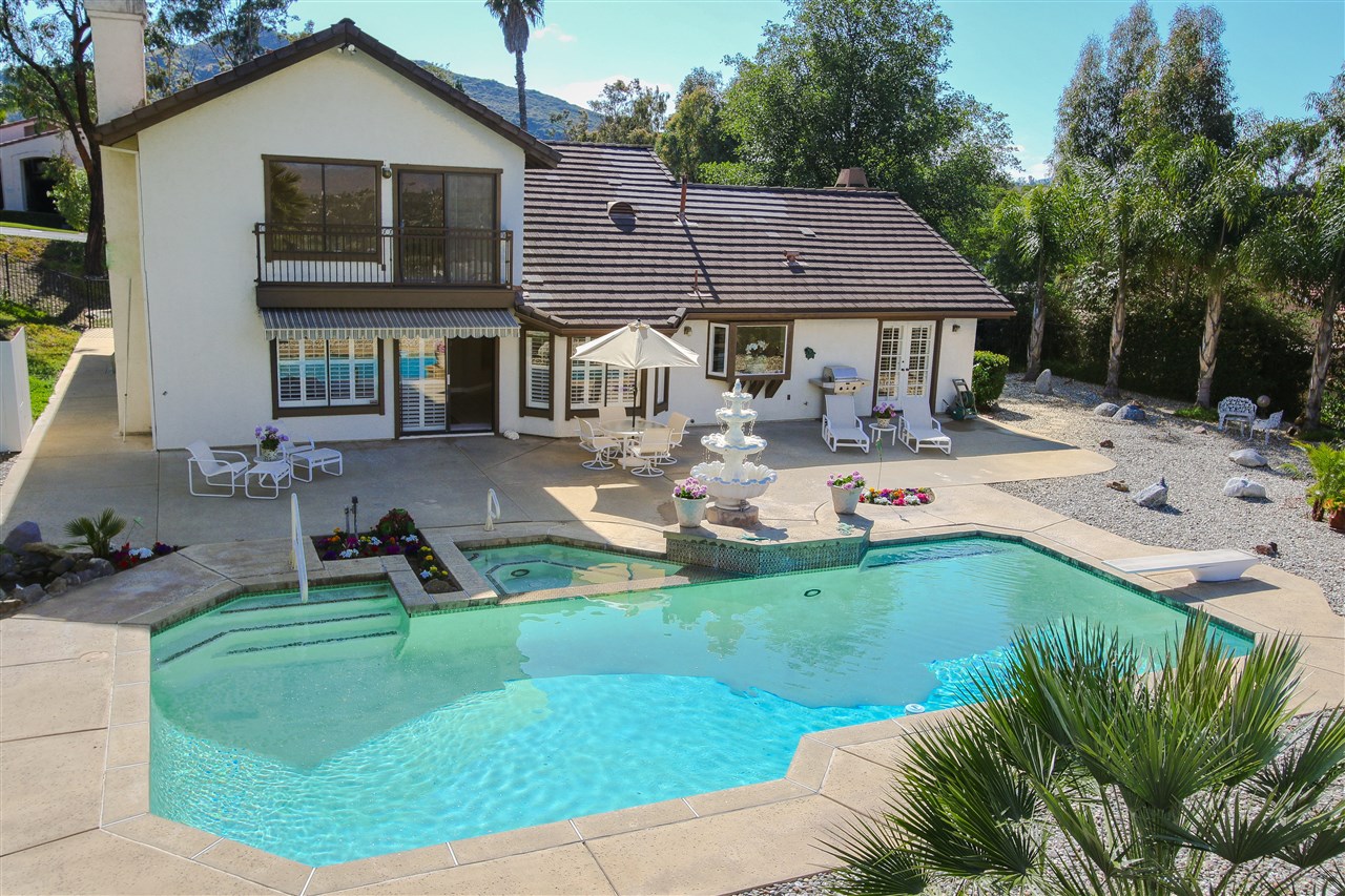 3426 Lomas Serenas Dr, Escondido, CA 92029 photo 17