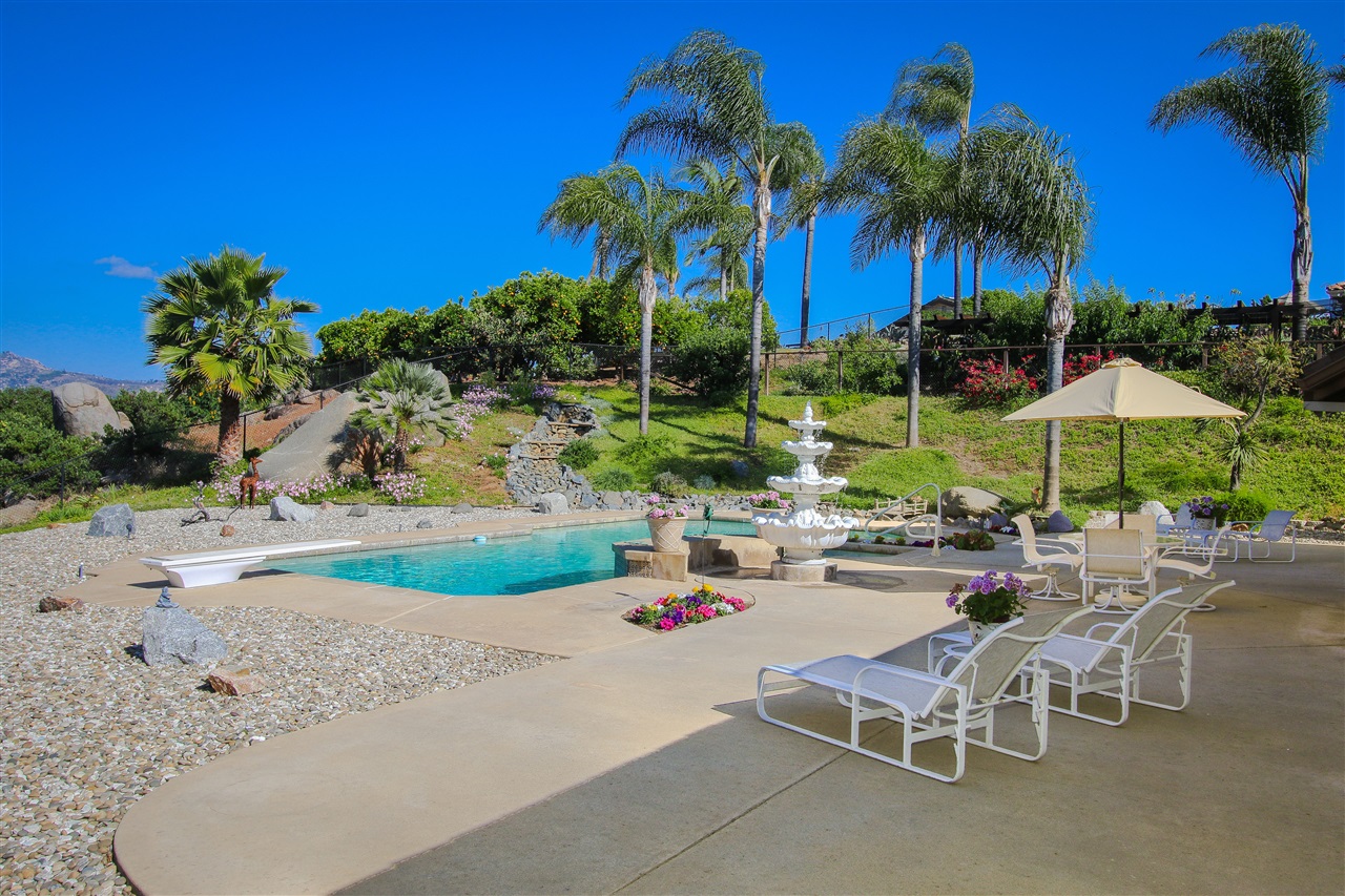 3426 Lomas Serenas Dr, Escondido, CA 92029 photo 24