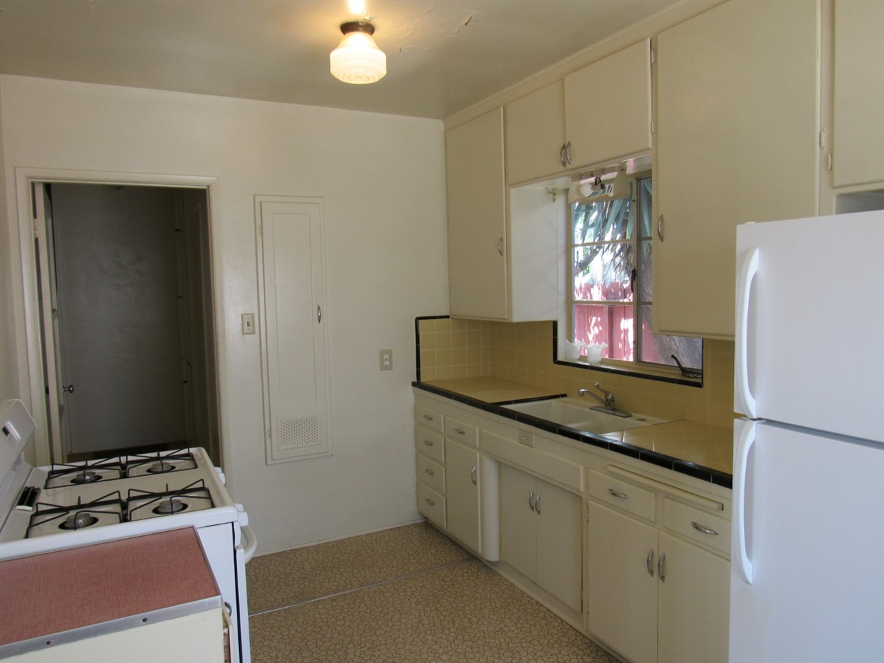 408 S Freeman, Oceanside, CA 92054 photo 4