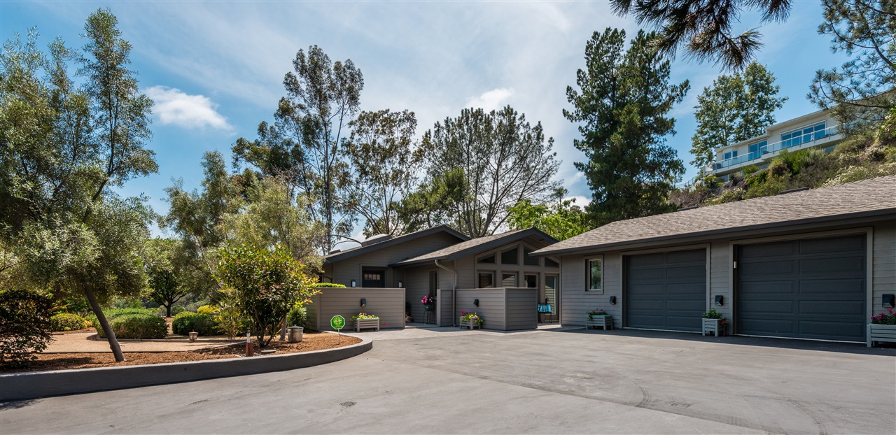 2139 Ranch View Ter, Encinitas, CA 92024 photo 2