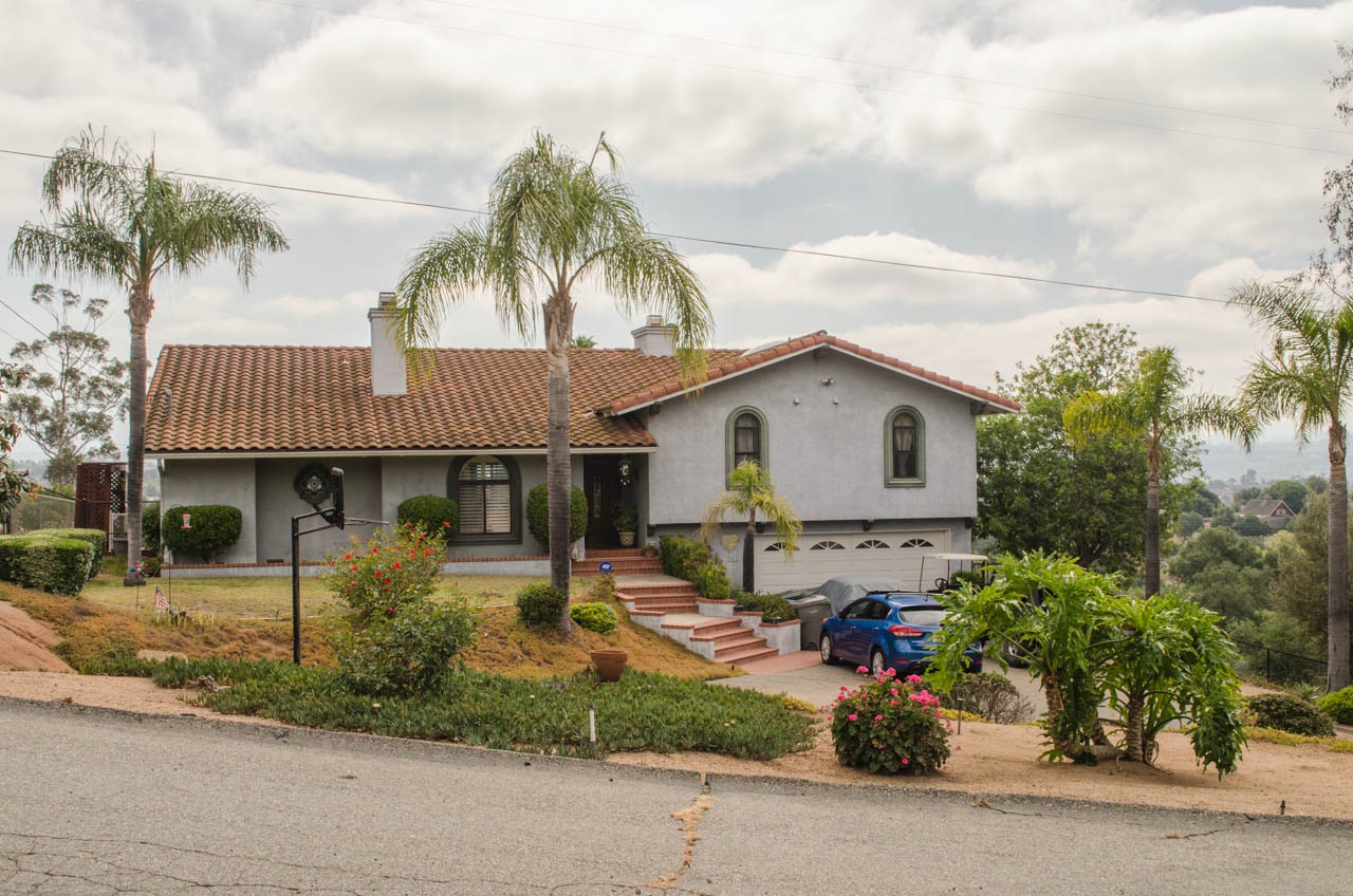 280 Spanish Spur, Fallbrook, CA 92028 photo 1