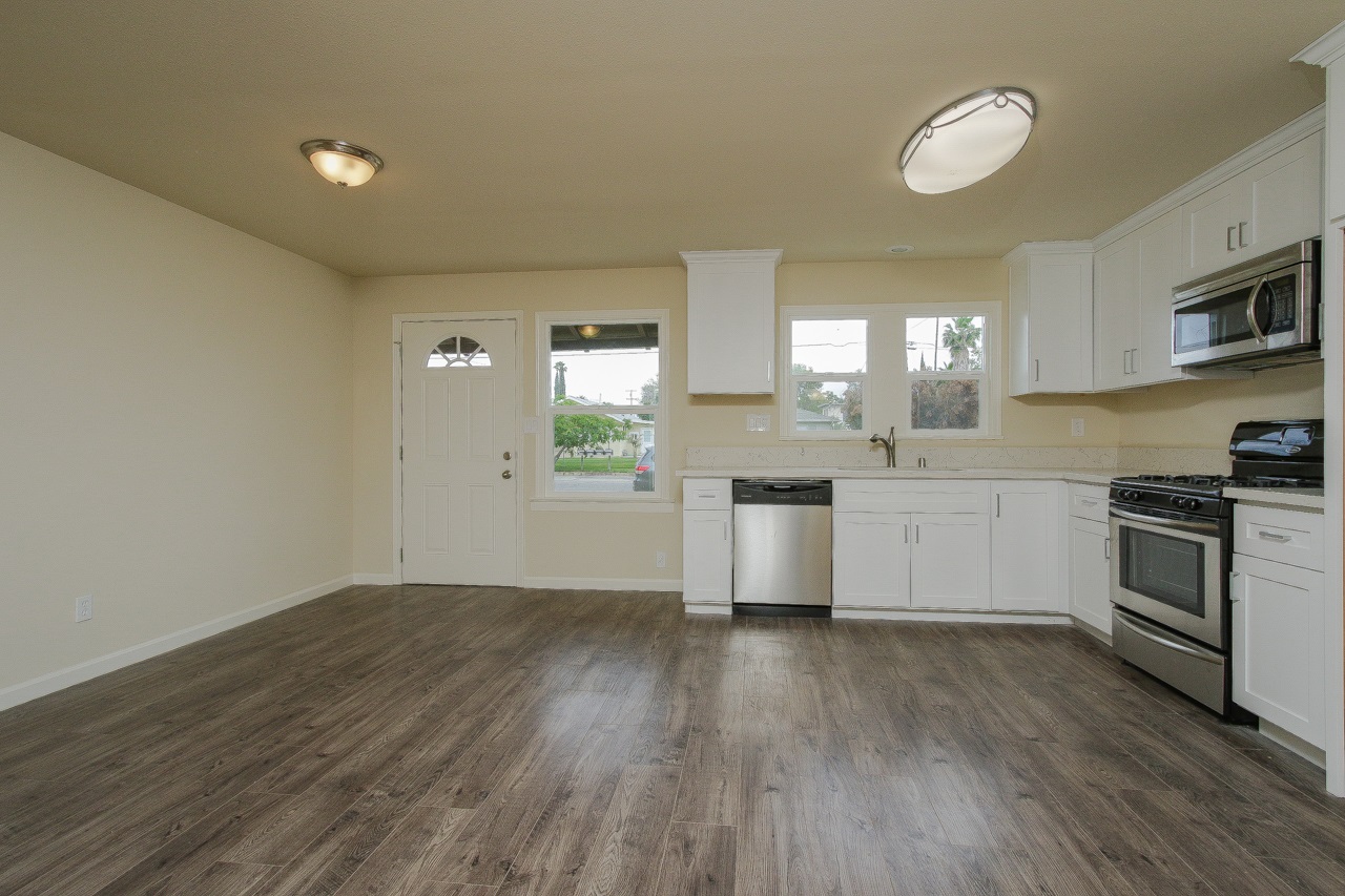 210 W 11th, Escondido, CA 92025 photo 9