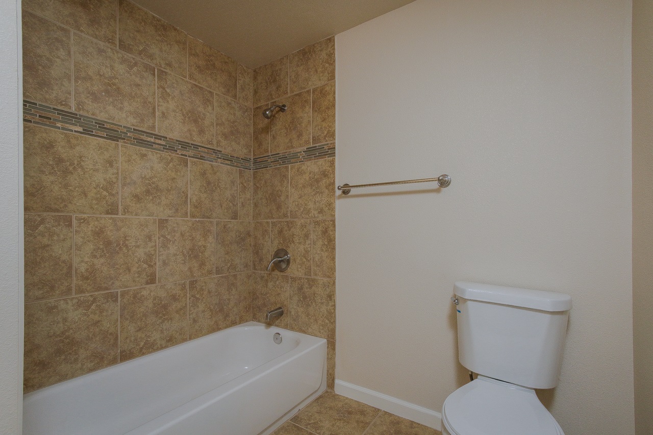 210 W 11th, Escondido, CA 92025 photo 17