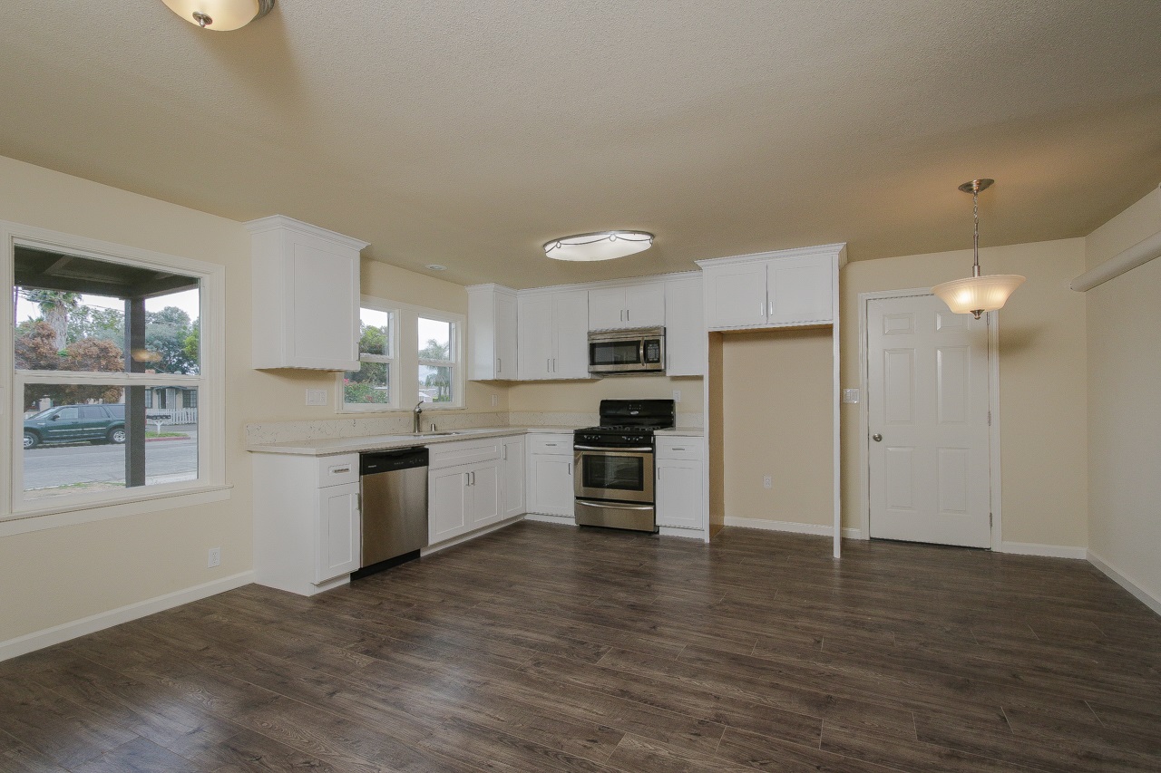 210 W 11th, Escondido, CA 92025 photo 6