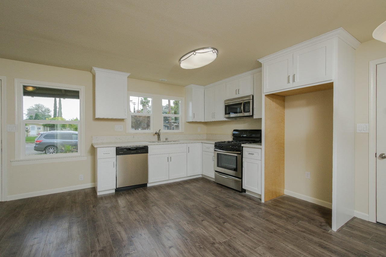 210 W 11th, Escondido, CA 92025 photo 8
