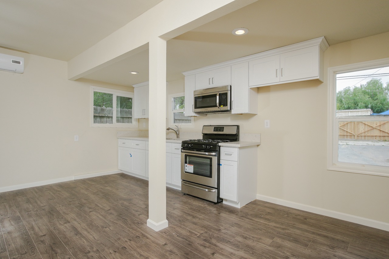 210 W 11th, Escondido, CA 92025 photo 13