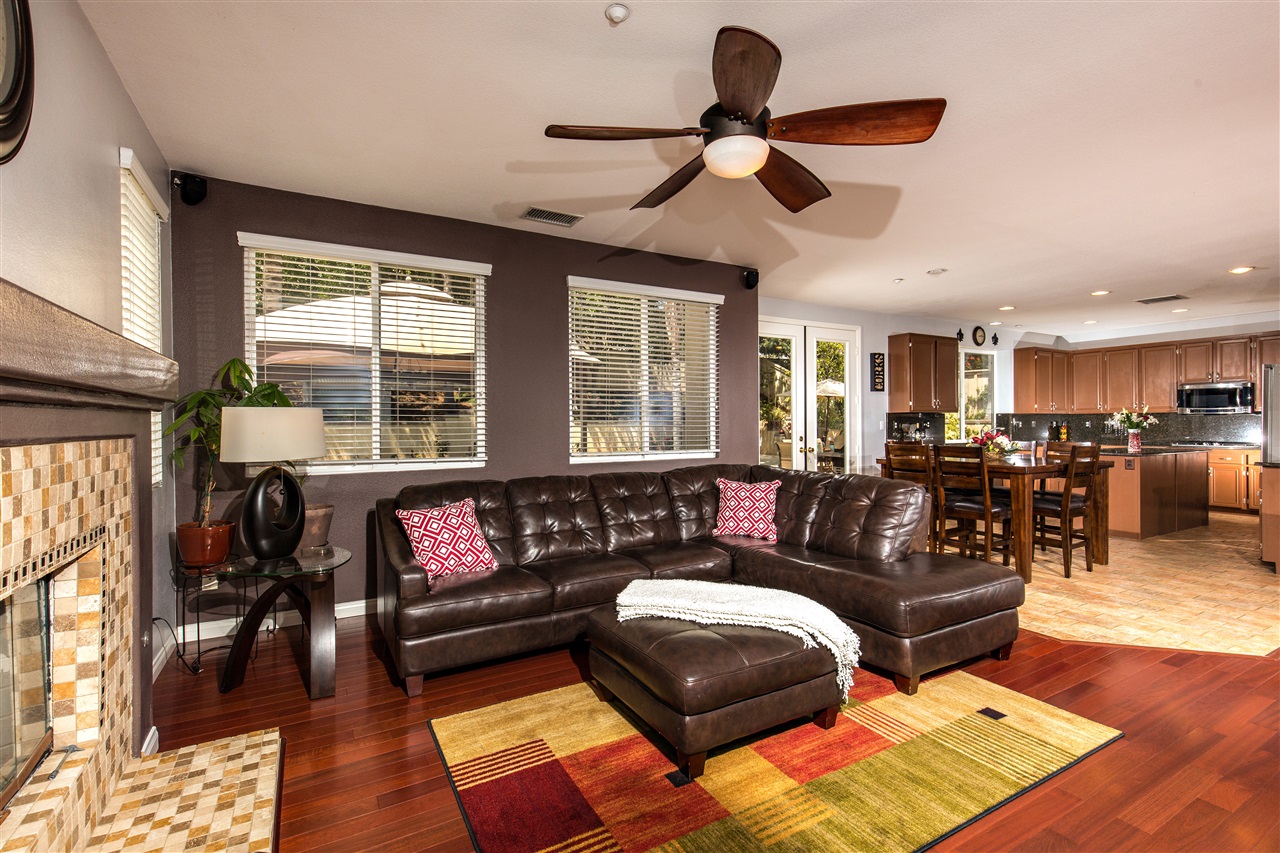 1318 E Taylor St, Vista, CA 92084 photo 7