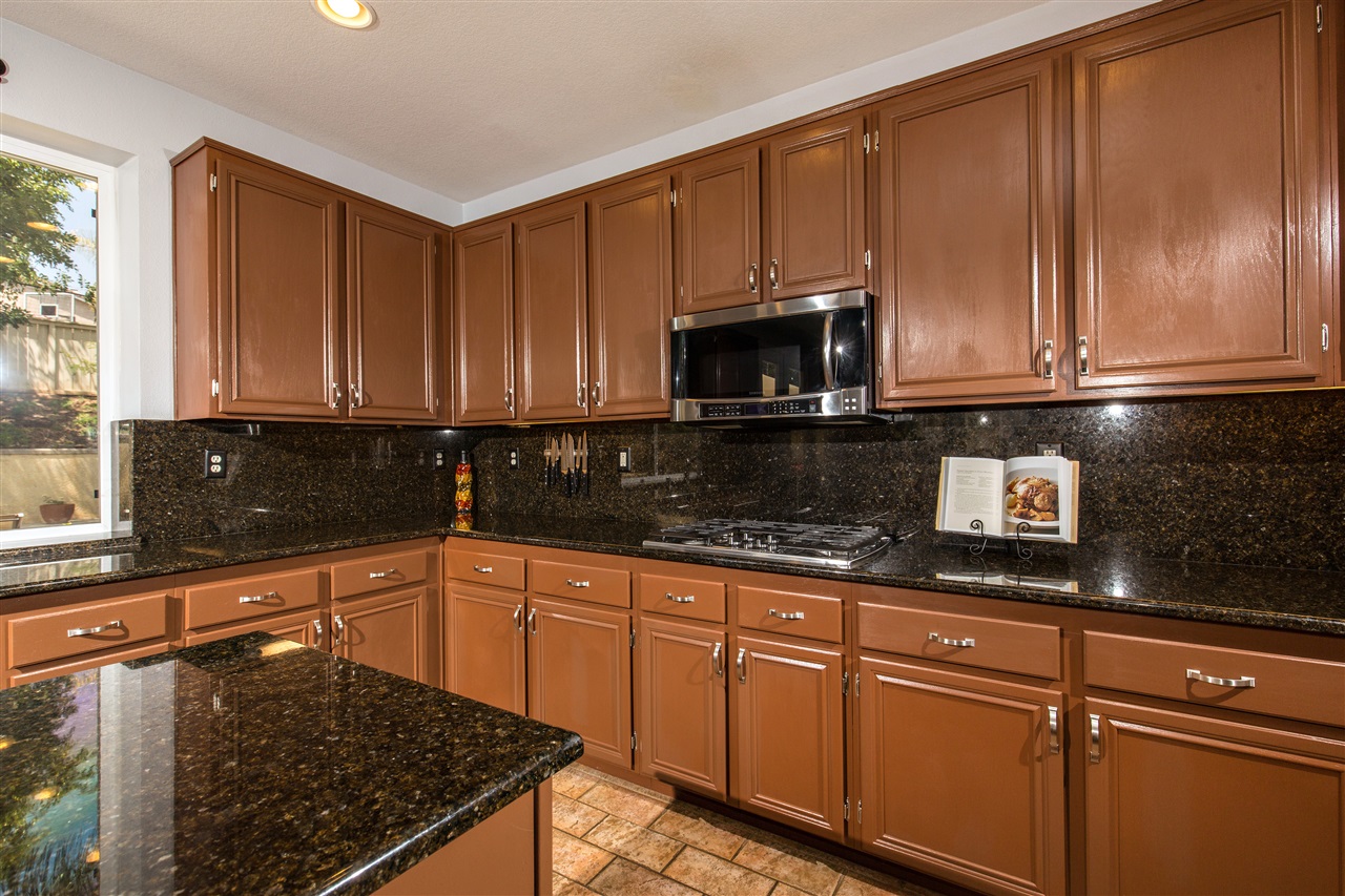 1318 E Taylor St, Vista, CA 92084 photo 10