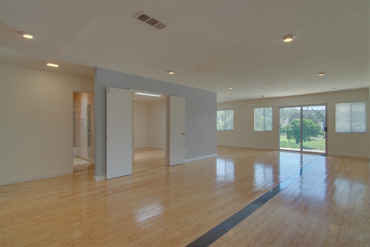 3221 Valley Gln, Oceanside, CA 92056 photo 8