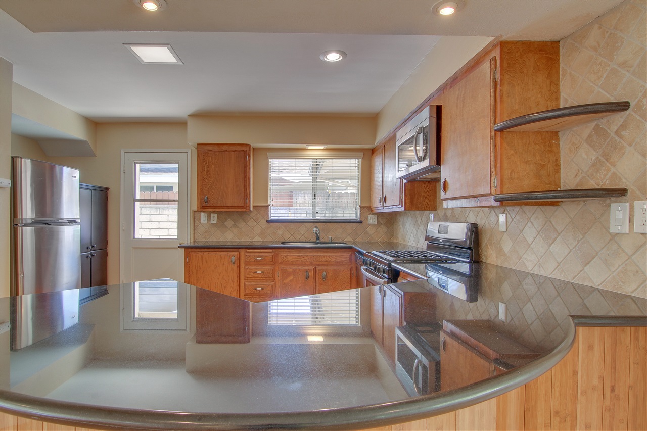 3221 Valley Gln, Oceanside, CA 92056 photo 11