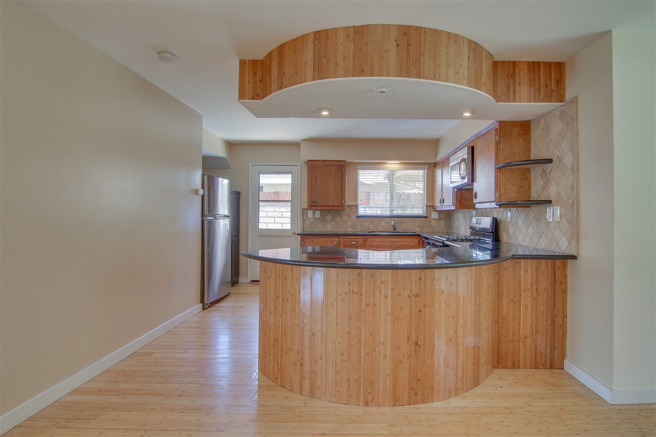 3221 Valley Gln, Oceanside, CA 92056 photo 12