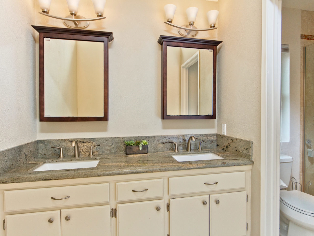 1606 Harbor Dr, Vista, CA 92081 photo 16