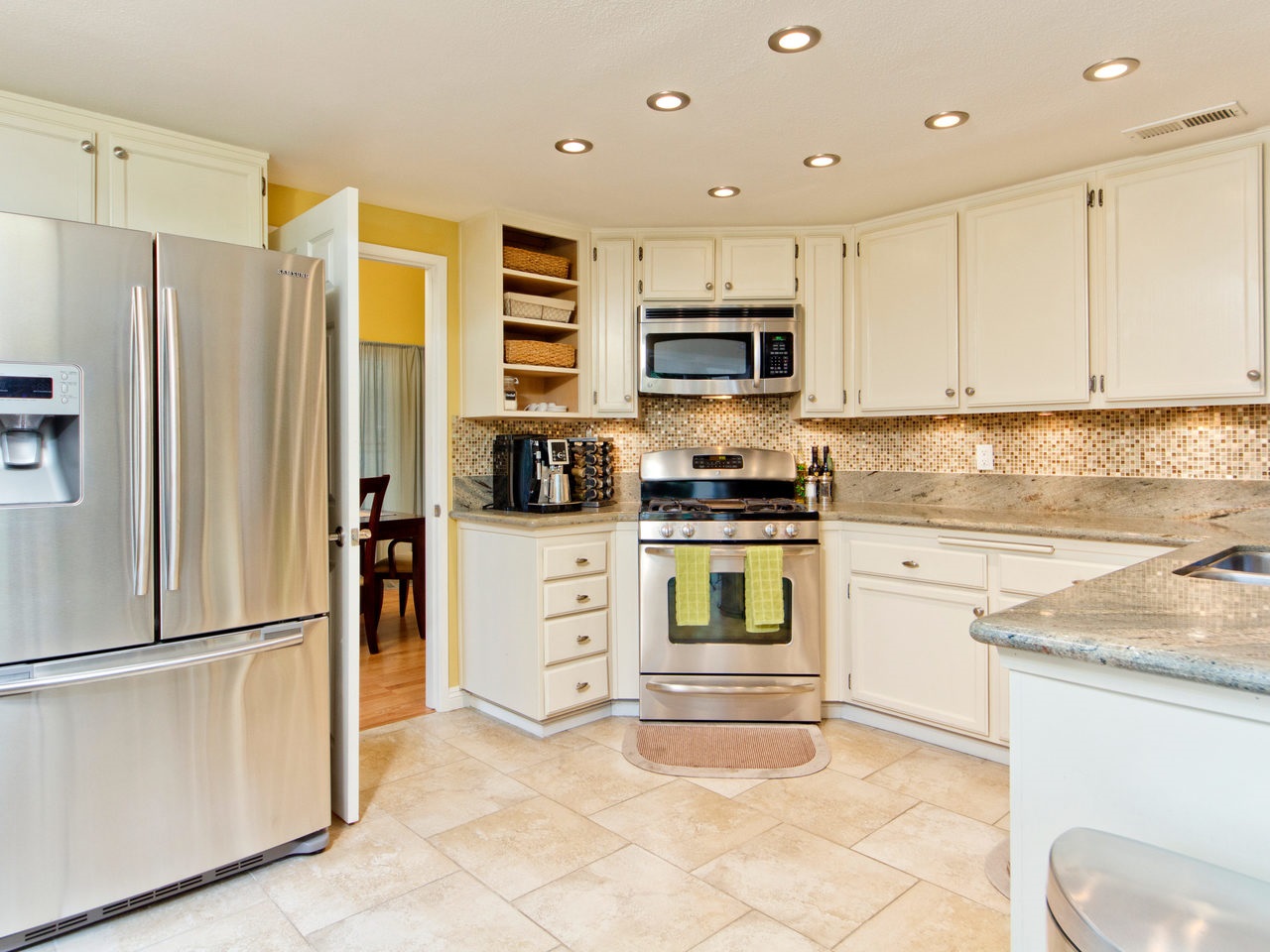1606 Harbor Dr, Vista, CA 92081 photo 9