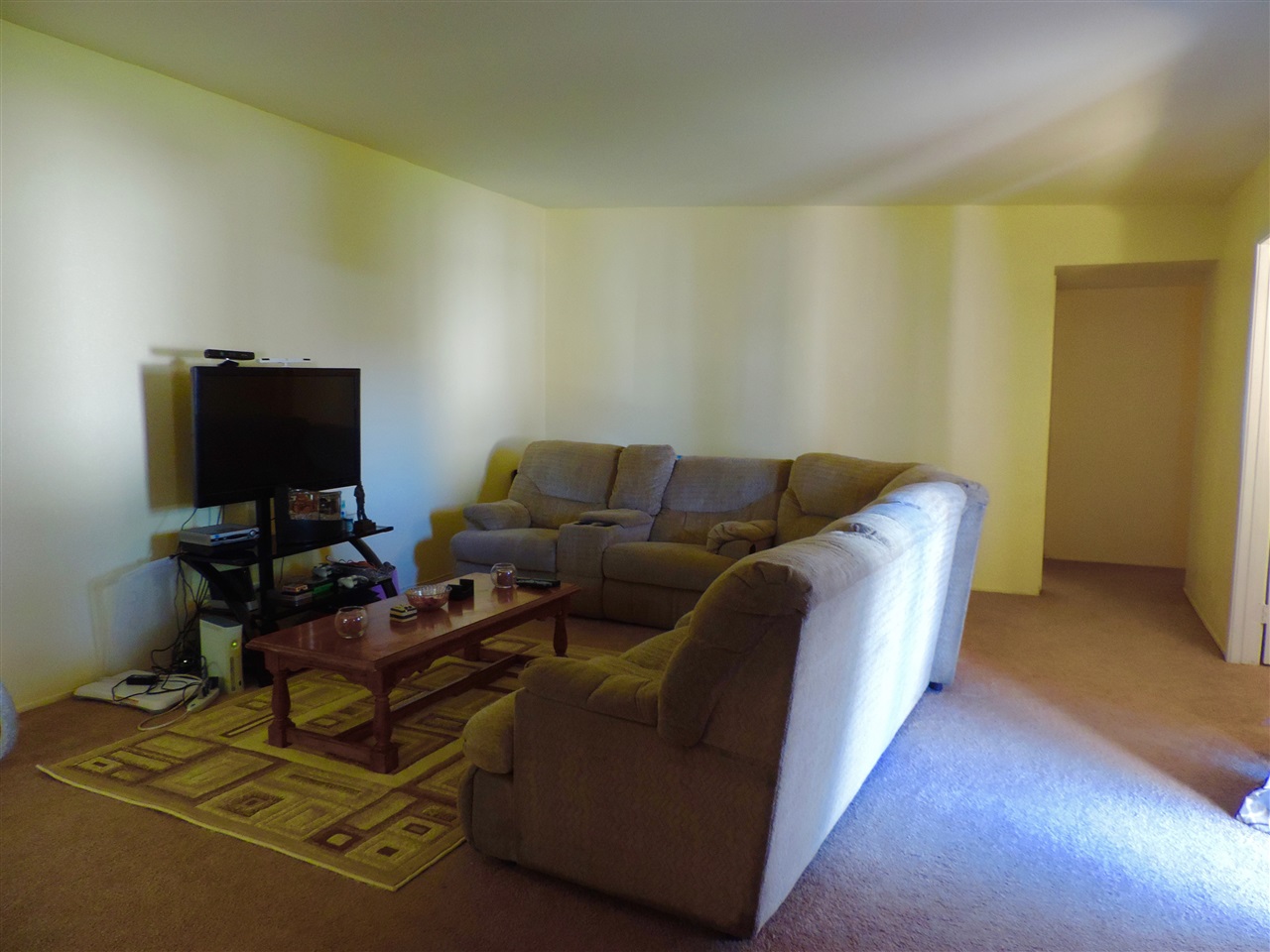 2562 Granada Cir, Spring Valley, CA 91977 photo 6