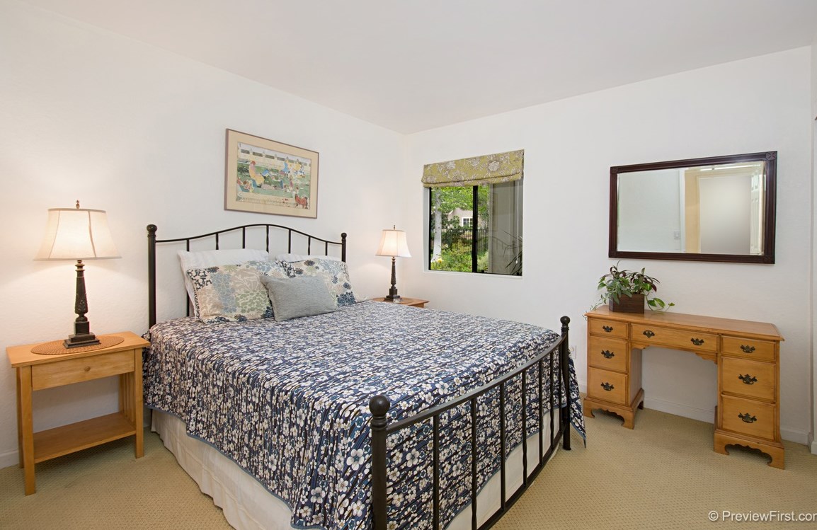 808 Woodside Ln, Encinitas, CA 92024 photo 12