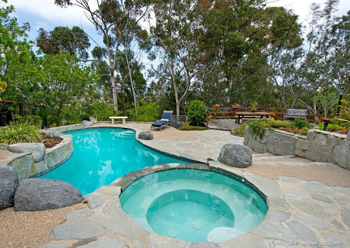 808 Woodside Ln, Encinitas, CA 92024 photo 23