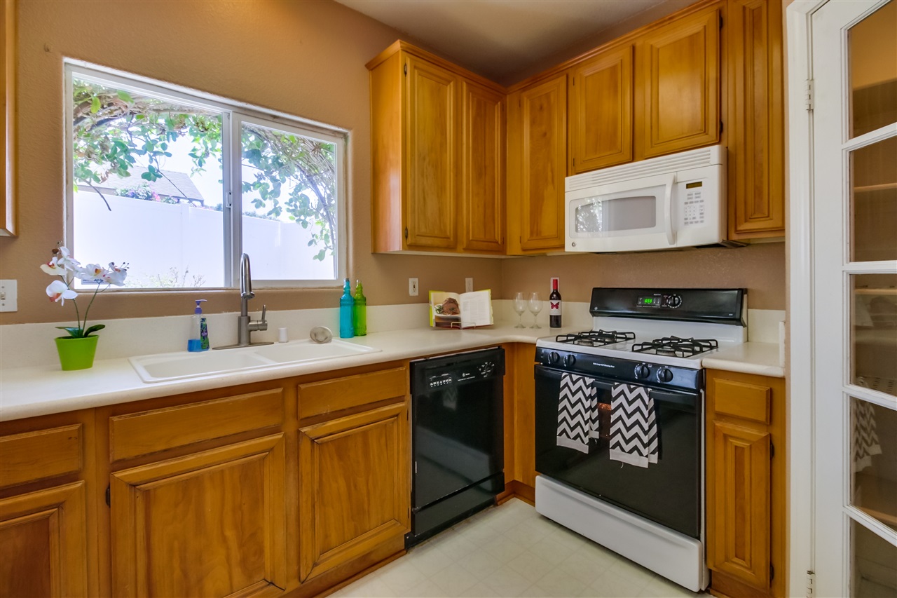 4677 Parks Ave, La Mesa, CA 91942 photo 9