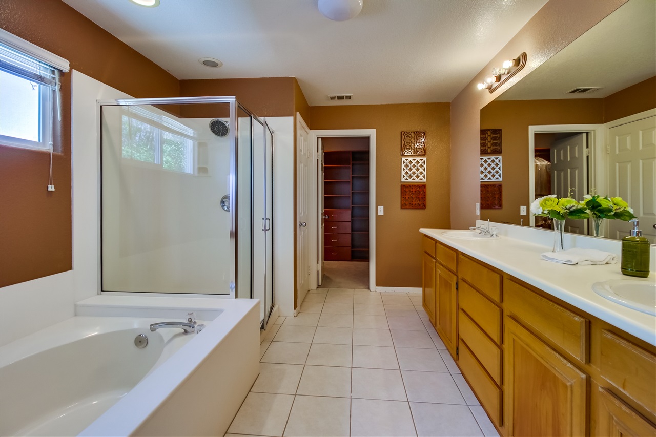 4677 Parks Ave, La Mesa, CA 91942 photo 12