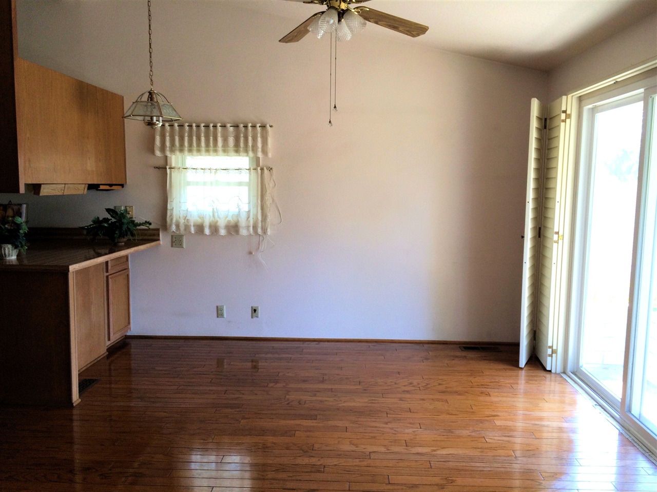 4469 Topaz, Oceanside, CA 92056 photo 9