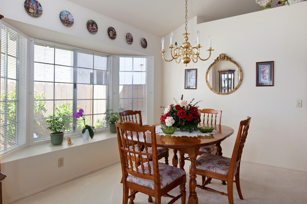 1584 Madrid Dr, Vista, CA 92081 photo 7