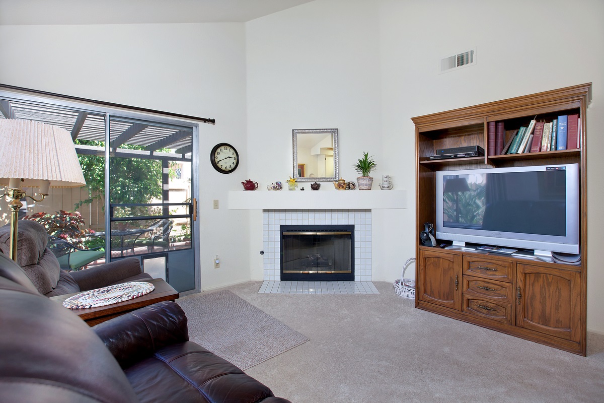 1584 Madrid Dr, Vista, CA 92081 photo 9