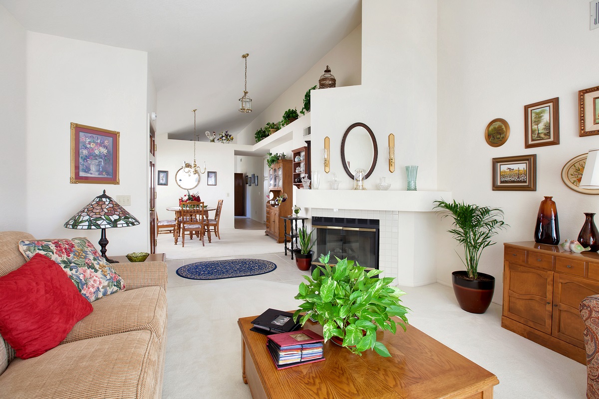 1584 Madrid Dr, Vista, CA 92081 photo 6