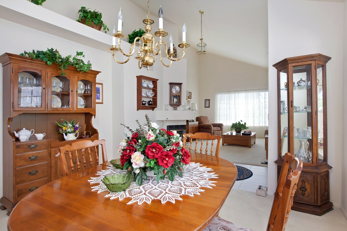 1584 Madrid Dr, Vista, CA 92081 photo 8