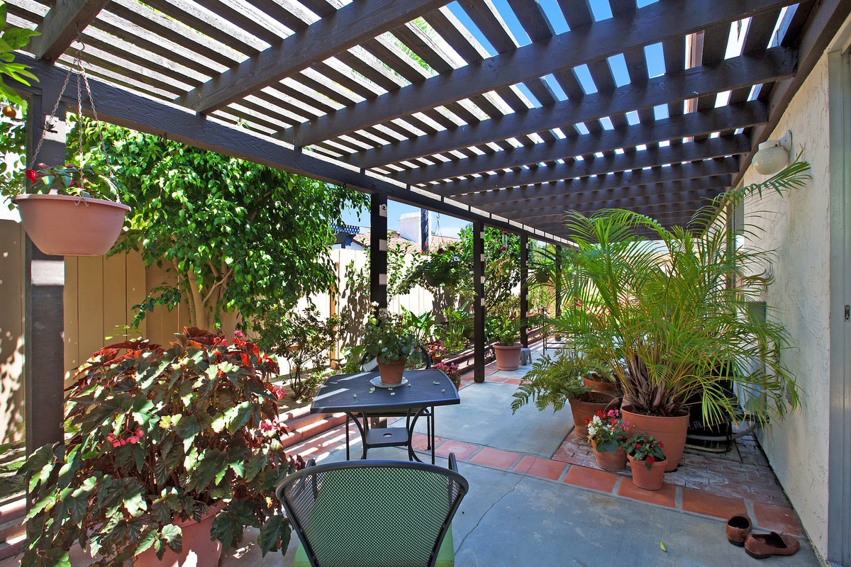 1584 Madrid Dr, Vista, CA 92081 photo 24