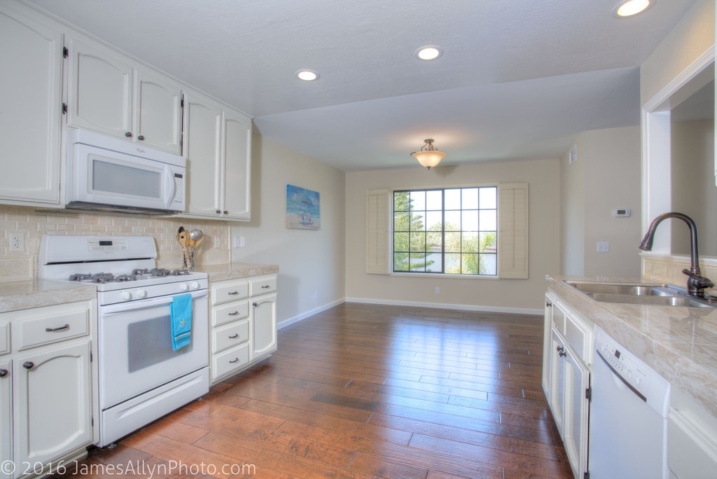 2307 Caringa UNIT b, Carlsbad, CA 92009 photo 10