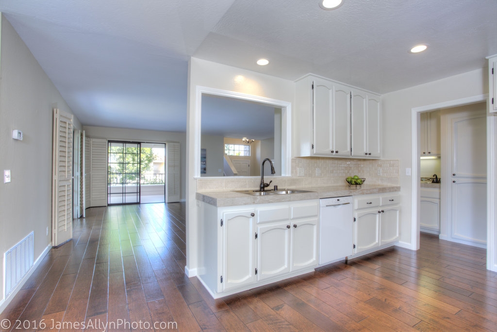 2307 Caringa UNIT b, Carlsbad, CA 92009 photo 7