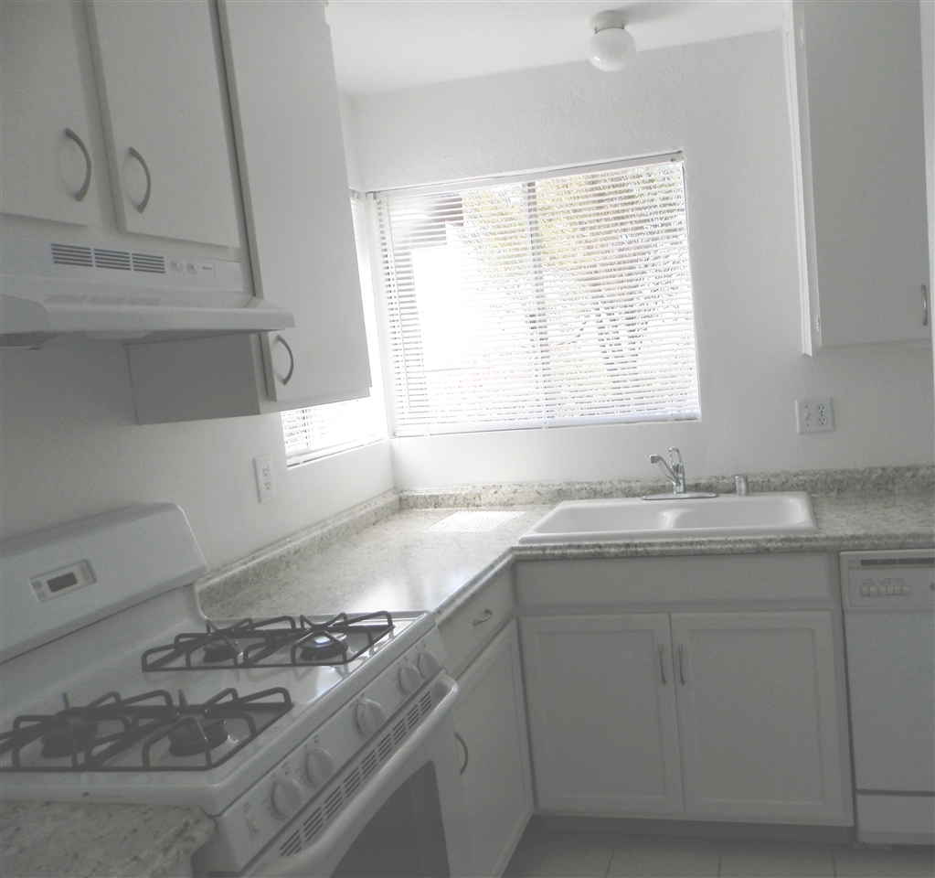 4749 Rising Glen Dr, Oceanside, CA 92057 photo 17