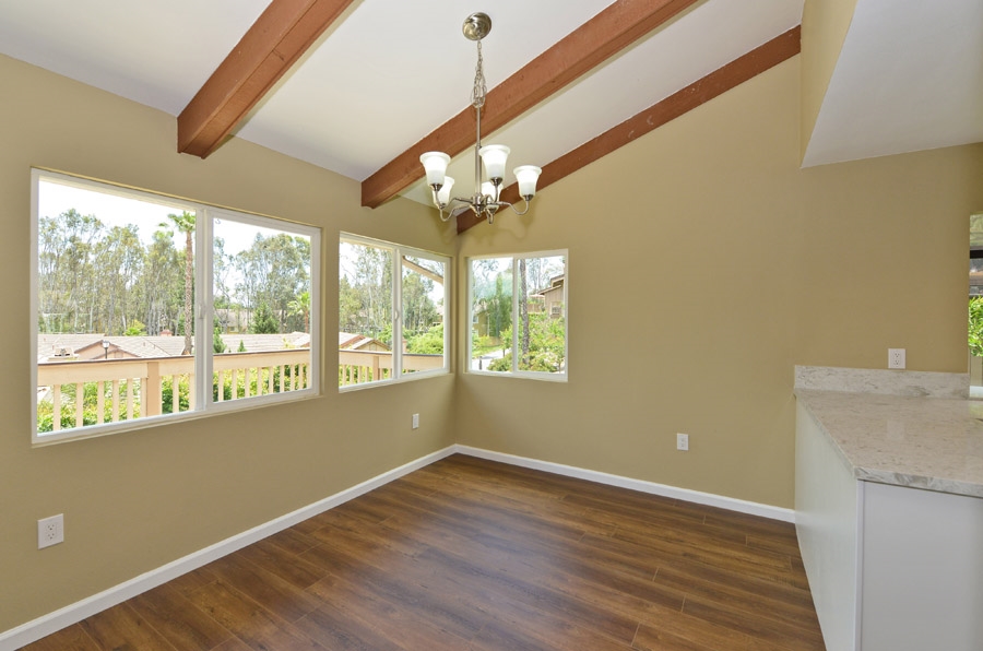 417 Windyridge Gln, Escondido, CA 92026 photo 2