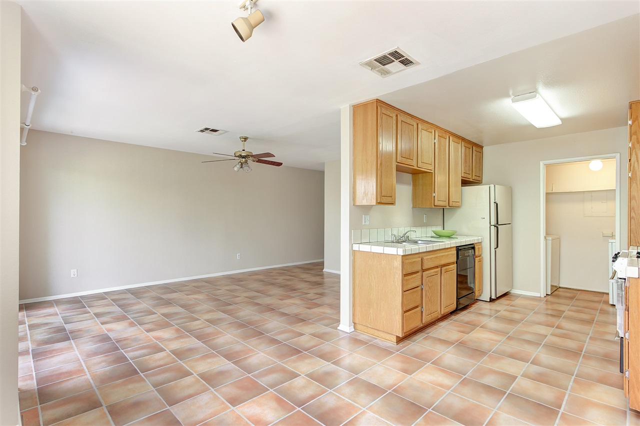 4232 Fiesta Way #4, Oceanside, CA 92057 photo 4
