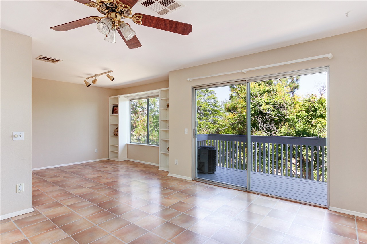 4232 Fiesta Way #4, Oceanside, CA 92057 photo 2