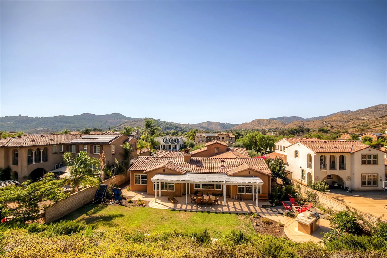 3177 Walden Gln, Escondido, CA 92027 photo 2