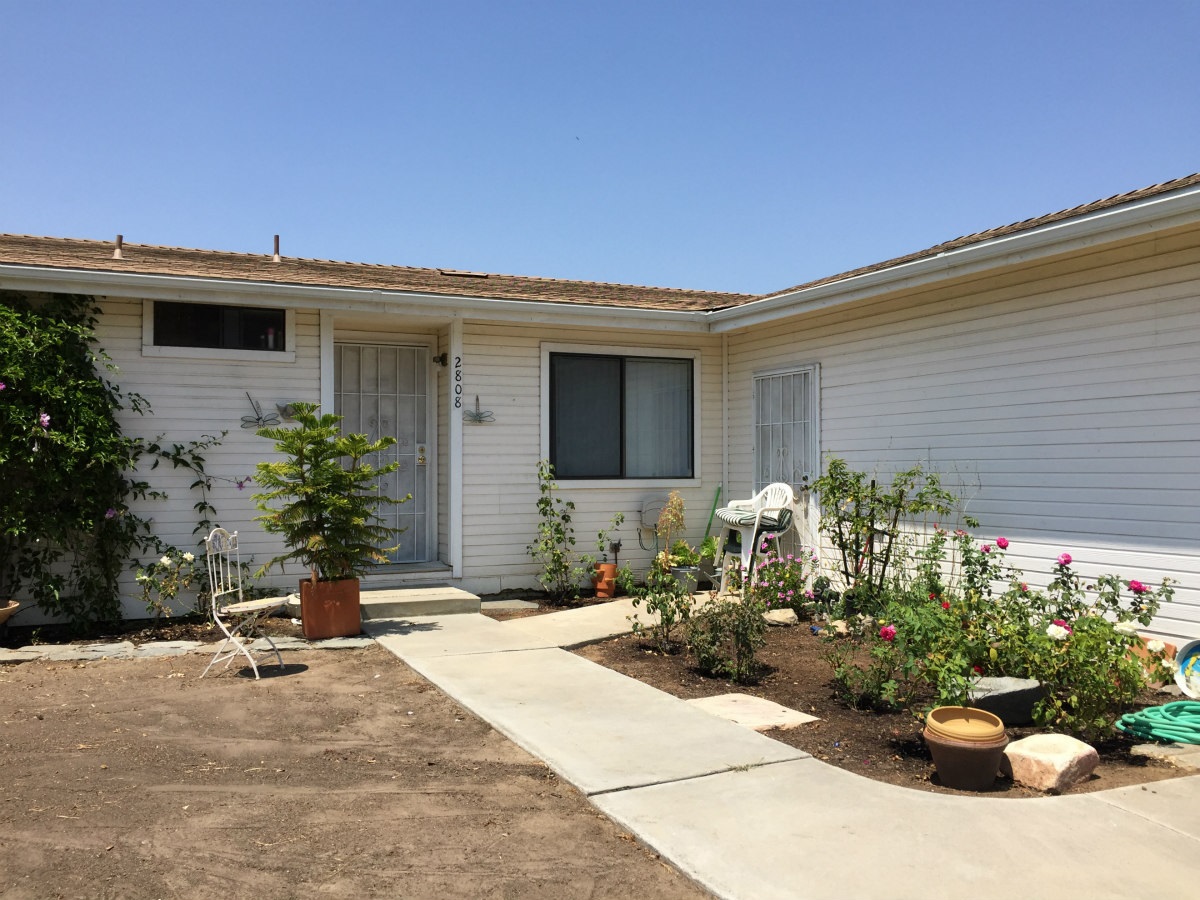 2808 Cokeley Ct, Escondido, CA 92027 photo 2