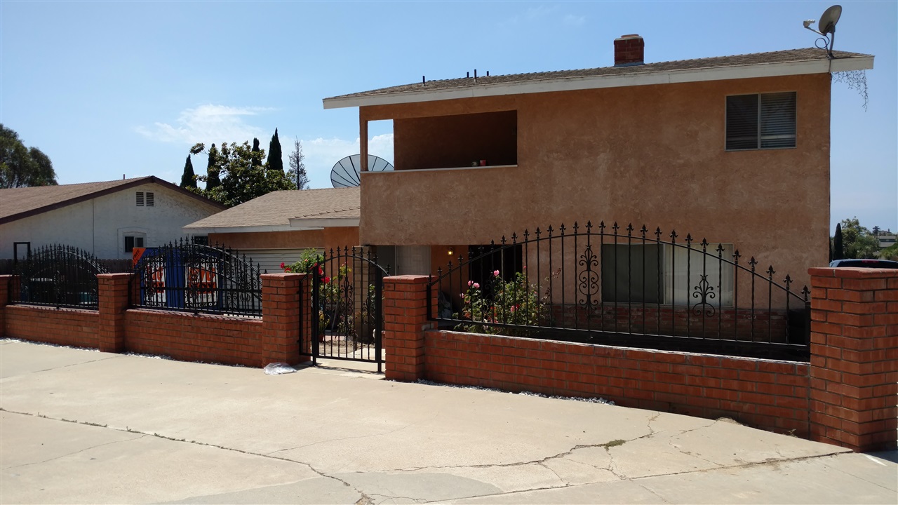 422 E J St, Chula Vista, CA 91910 photo 1