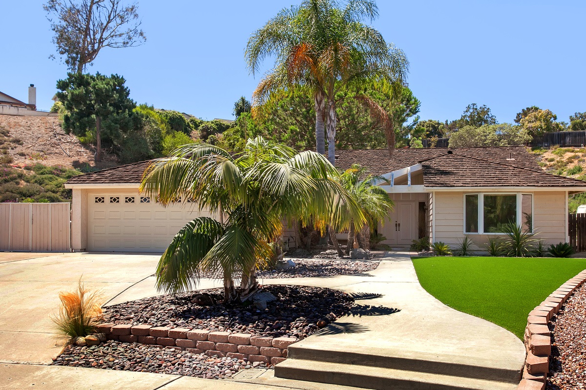 1809 Woodbine Pl, Oceanside, CA 92054 photo 2