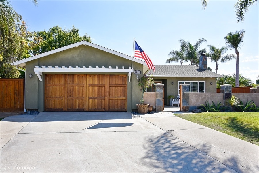 2082 Village Wood Rd, Encinitas, CA 92024 photo 1