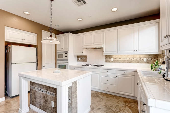3824 Lake Park St, Fallbrook, CA 92028 photo 8