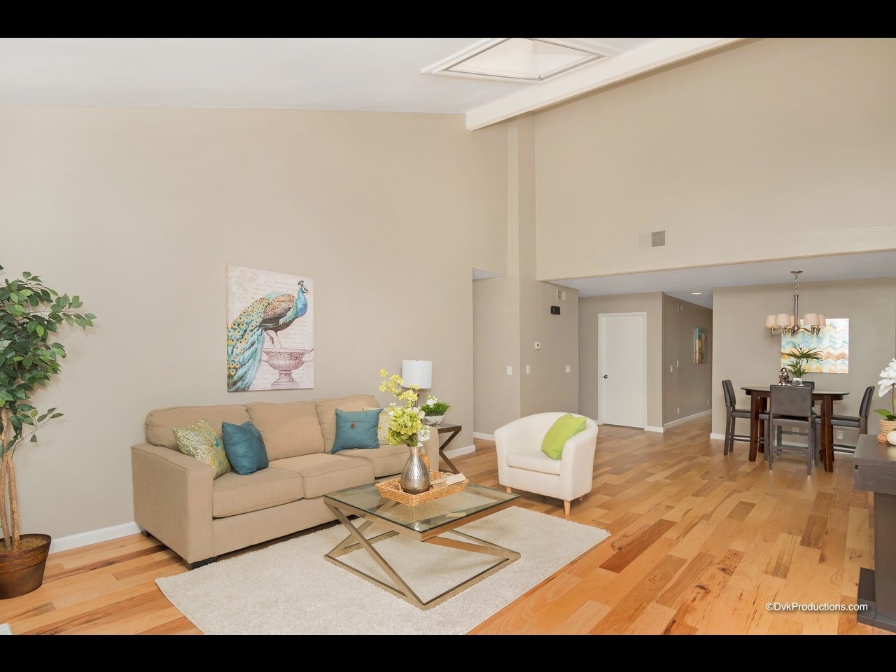 8243 Caminito Modena, La Jolla, CA 92037 photo 8