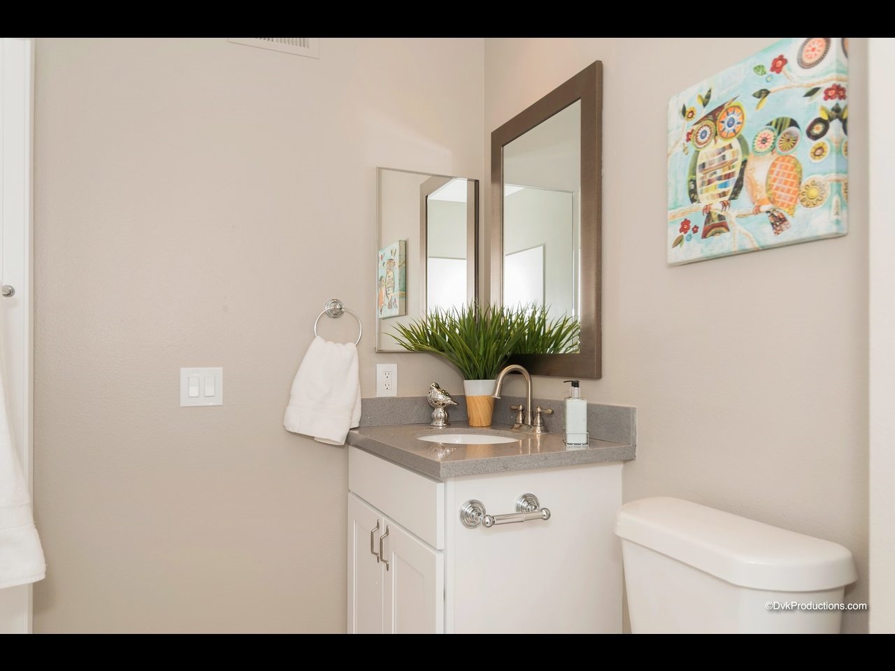 8243 Caminito Modena, La Jolla, CA 92037 photo 15