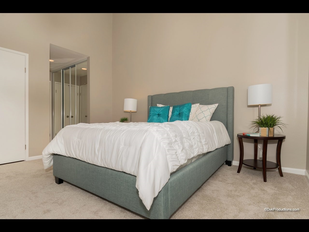 8243 Caminito Modena, La Jolla, CA 92037 photo 21