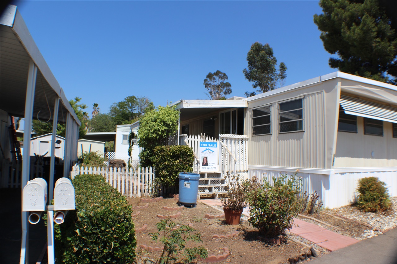 351 E Bradley #161, El Cajon, CA 92021 photo 2