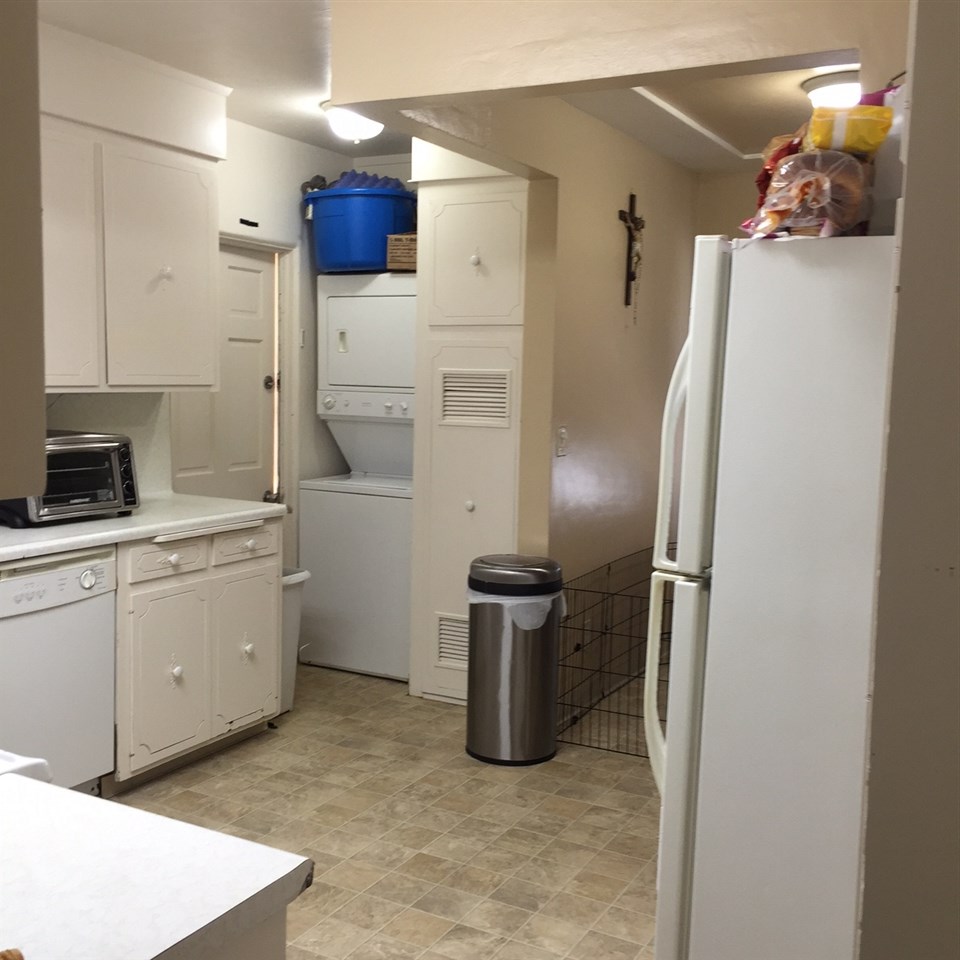 1690 Skyline Dr, Lemon Grove, CA 91945 photo 4