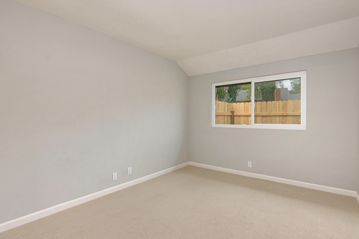 2852 Glen Cyn, Spring Valley, CA 91977 photo 22