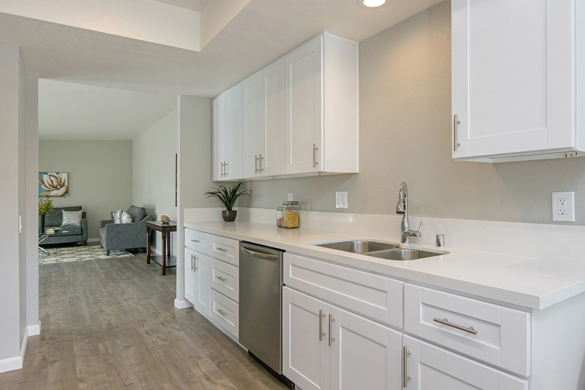 2852 Glen Cyn, Spring Valley, CA 91977 photo 10