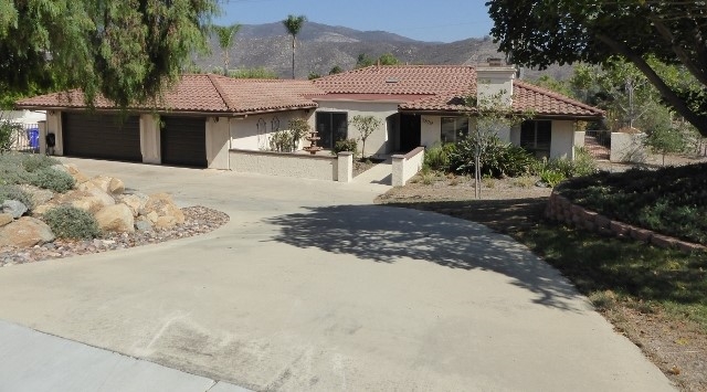 1829 Lola Ln, El Cajon, CA 92019 photo 1