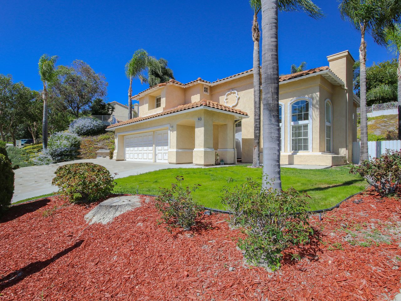 748 Corona Dr, Oceanside, CA 92057 photo 2